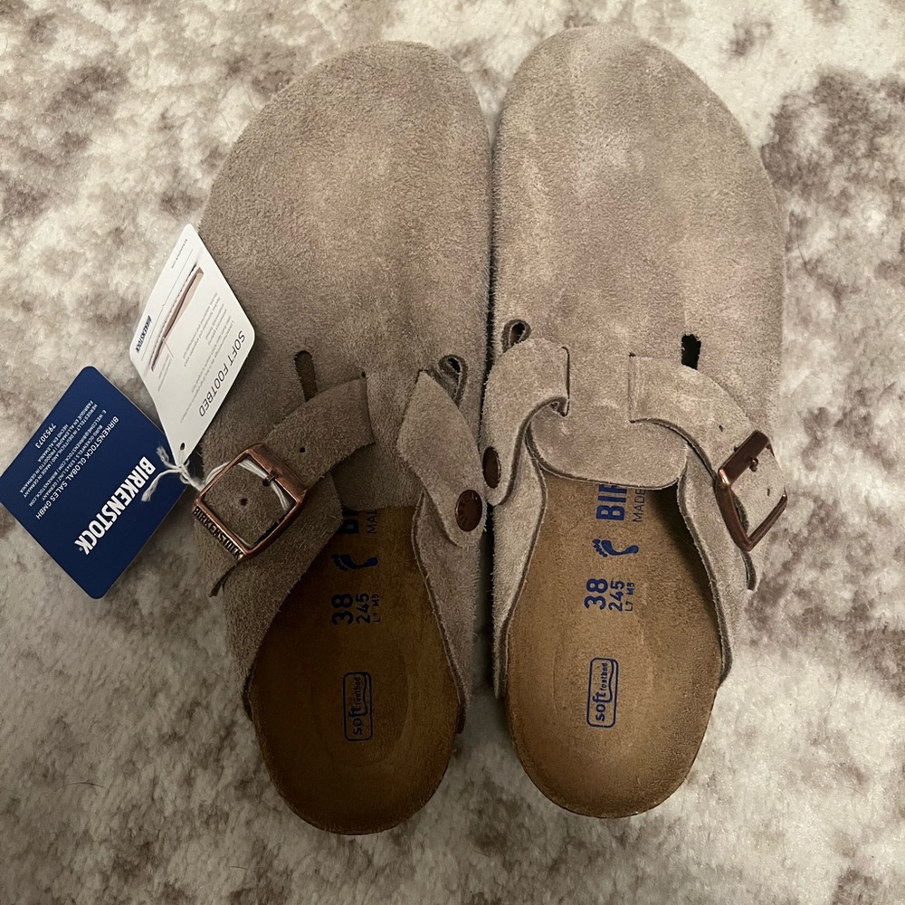 NWT Birkenstock Boston Soft Footbed Suede Leather Taupe Size 38 (7- 7.5 Womens)